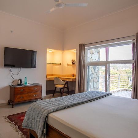 Lazy Fox Hideout - Panoramic View Cottage Dehradun Bagian luar foto