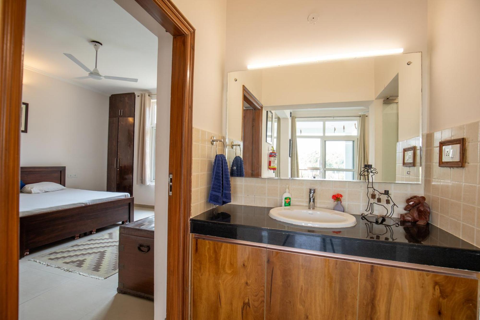 Lazy Fox Hideout - Panoramic View Cottage Dehradun Bagian luar foto
